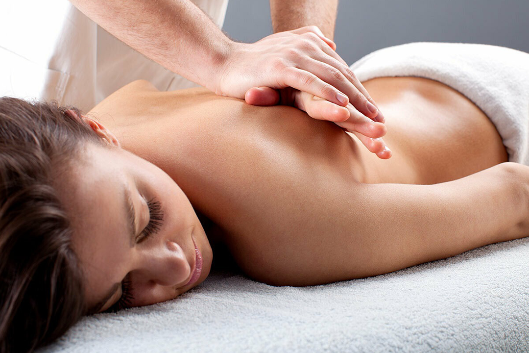 Lomi Lomi Massage